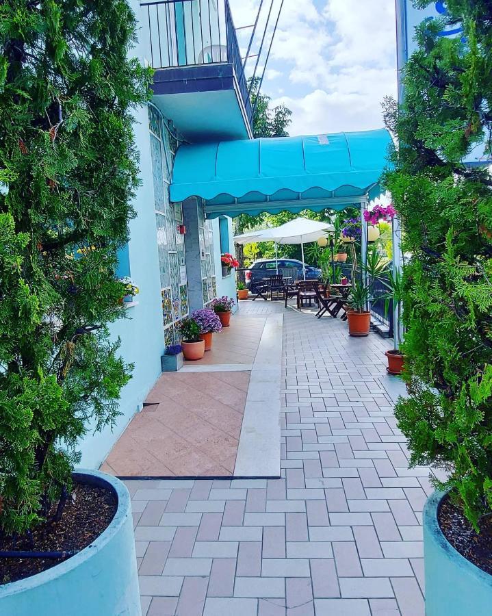 Hotel Savina Rimini Exterior foto